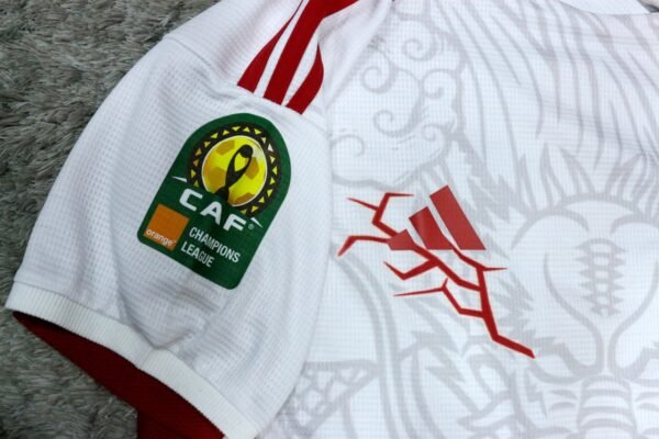 ⁦تيشرت الزمالك الدرجوان التخيلي موسم 2026⁩ - الصورة ⁦4⁩