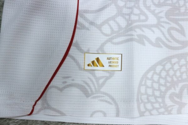 ⁦تيشرت الزمالك الدرجوان التخيلي موسم 2026⁩ - الصورة ⁦2⁩