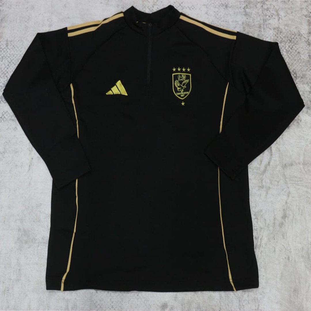 تراك الاهلي الاسود فى ذهبي